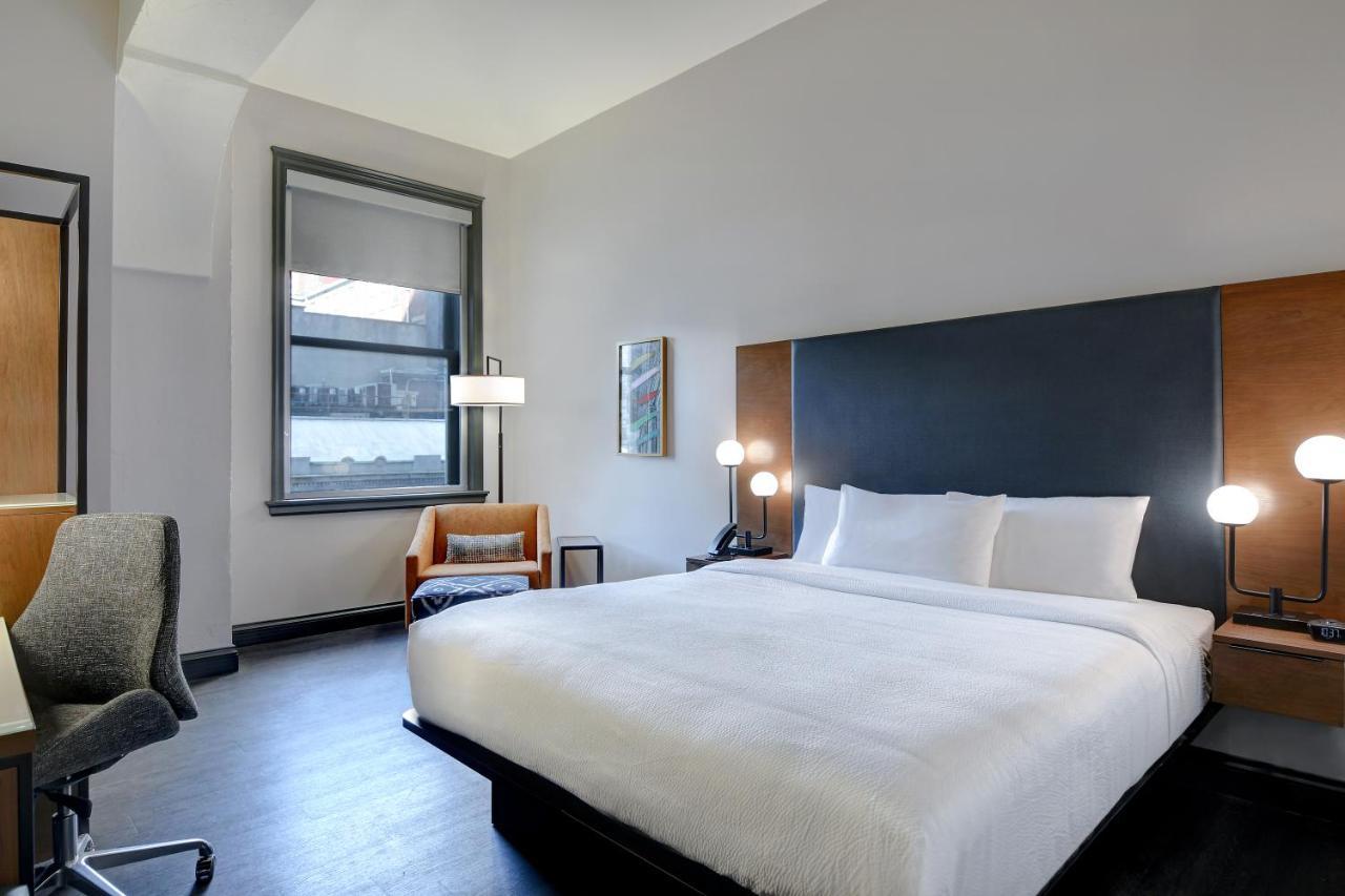 Courtyard By Marriott Downtown 3*