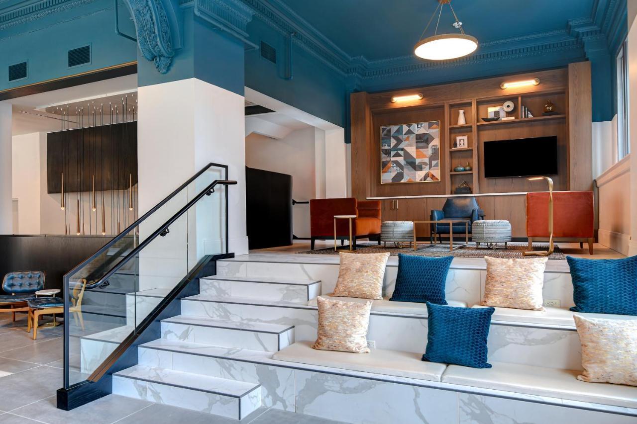 Courtyard By Marriott Downtown Hotel Cincinnati